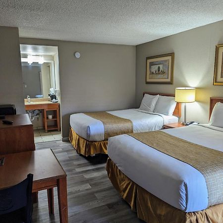 Travelodge By Wyndham Pueblo Extérieur photo