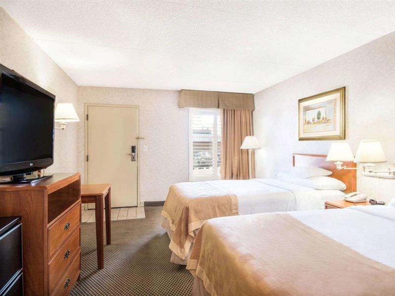 Travelodge By Wyndham Pueblo Extérieur photo
