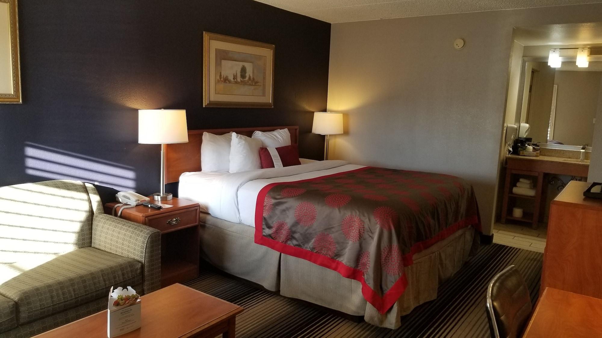 Travelodge By Wyndham Pueblo Extérieur photo