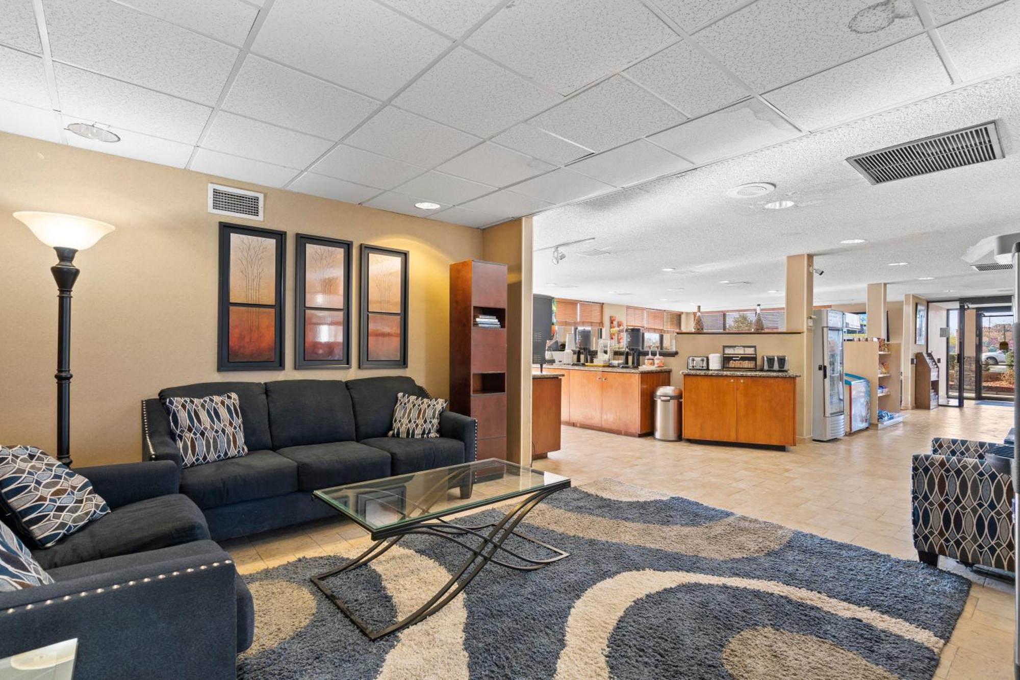 Travelodge By Wyndham Pueblo Extérieur photo