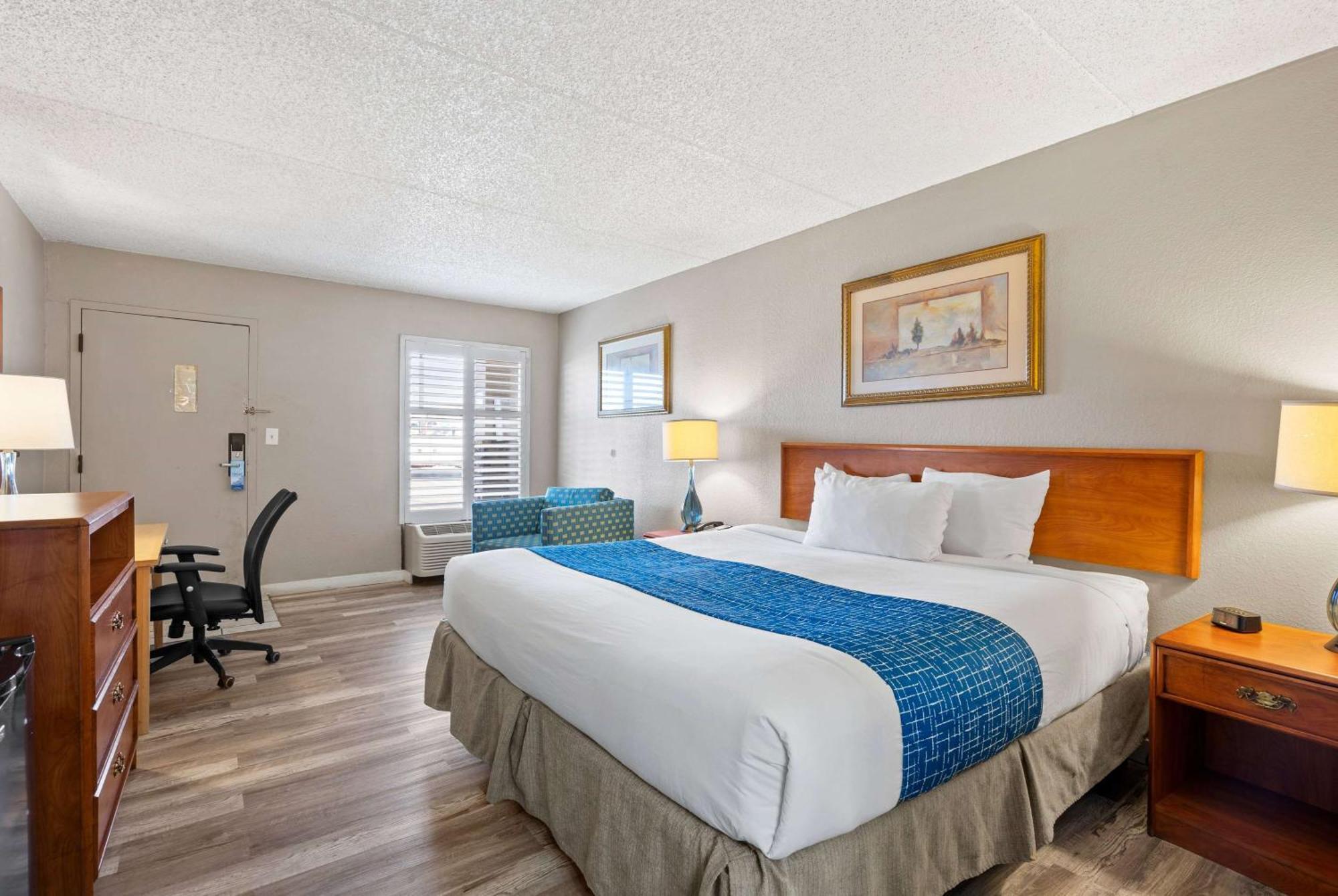 Travelodge By Wyndham Pueblo Extérieur photo