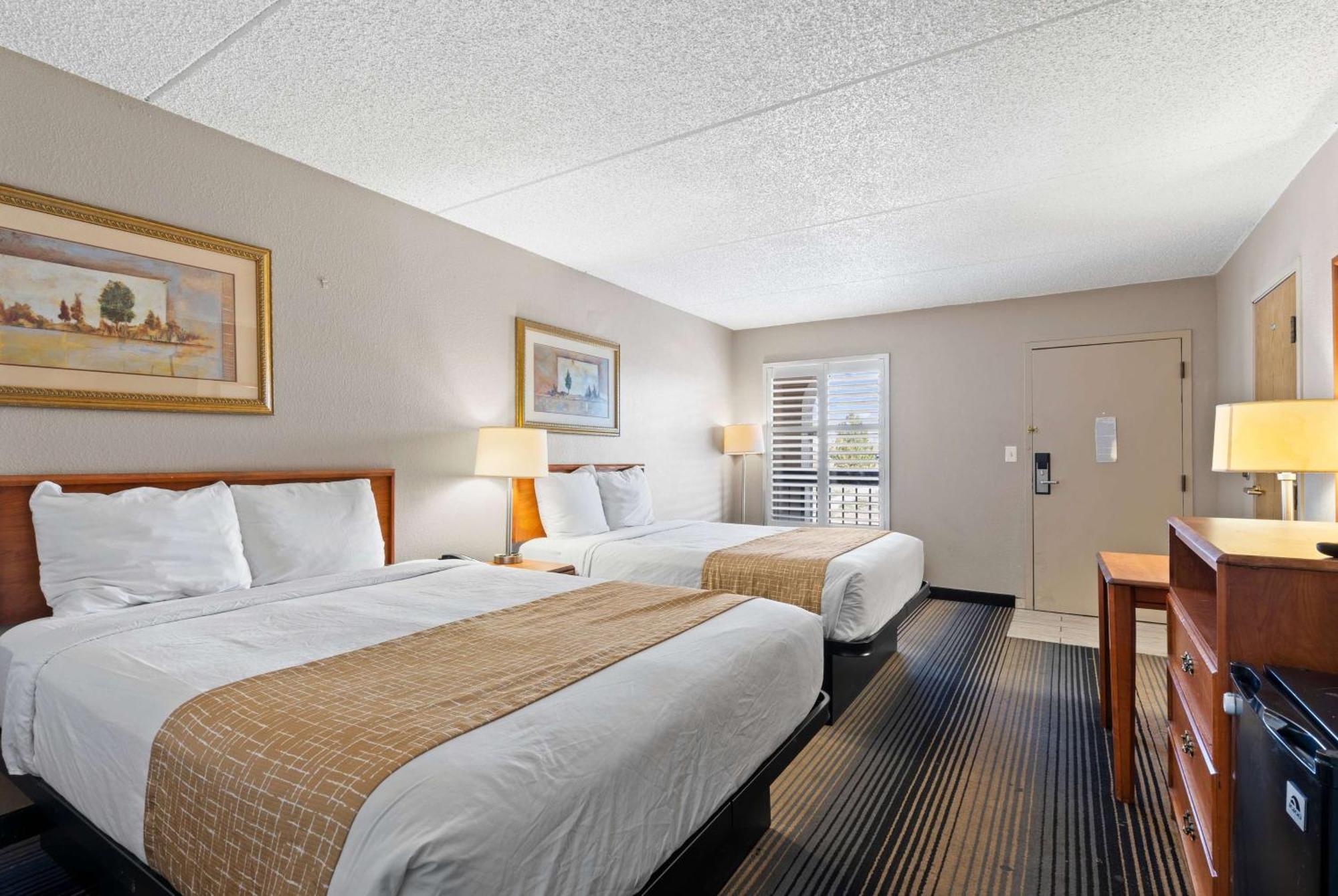 Travelodge By Wyndham Pueblo Extérieur photo